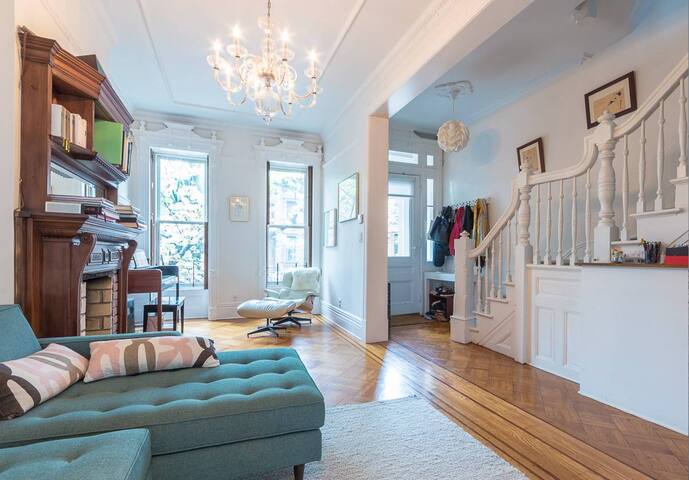 Gorgeous Park Slope, BK triplex 4BD gallery image 5