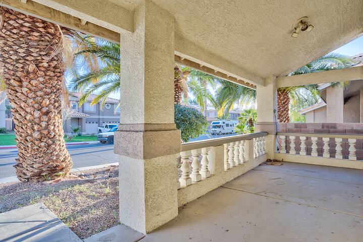 GIANT 7Bd/3Ba Mansion/Pool 9mins to Strip Slps 16! gallery image 4