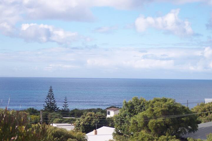 Holidays @ Blueviews Beach House, Augusta gallery image 4