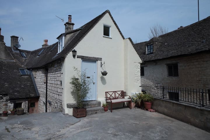 Charming Cosy Cotswolds Cottage Cottages For Rent In Nailsworth