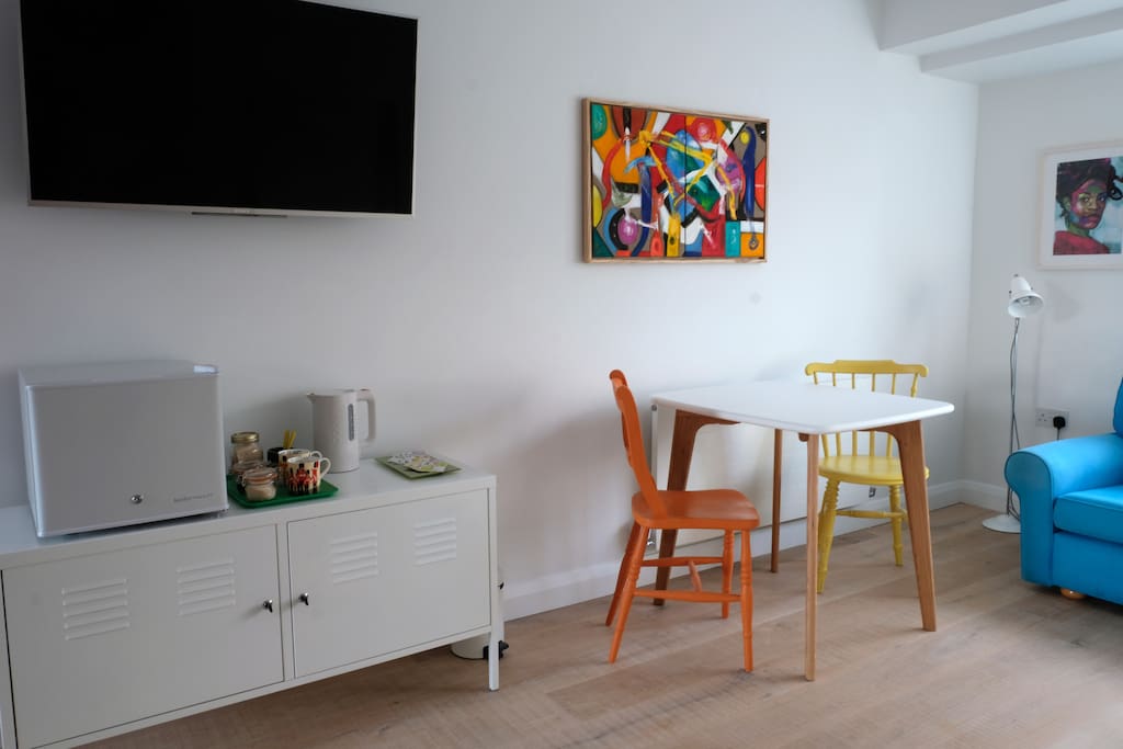 TV, fridge, tea and coffee making facilities