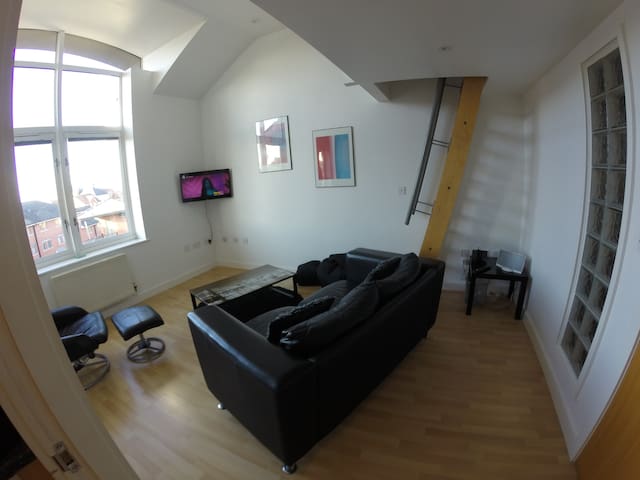 Chester Top floor apartment