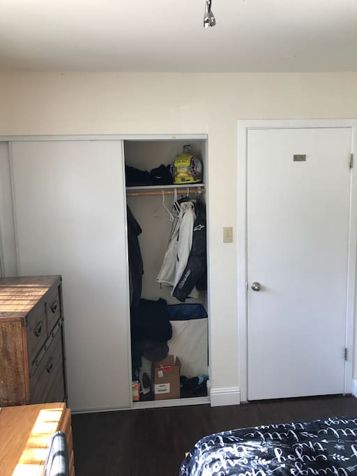 Big closet (things will be removed).