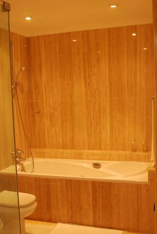 Sea view villa gallery image 5