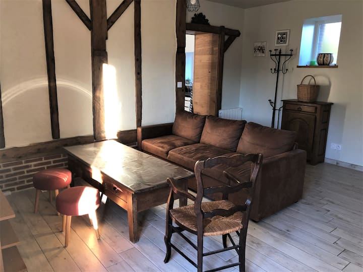 Petit gîte dans la prairie