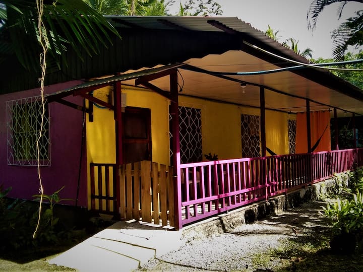 Algebra Cabins, Cabin 1 Apartments for Rent in Limón, Limón, Costa