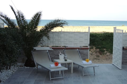 House in front of the beach of Balestrate