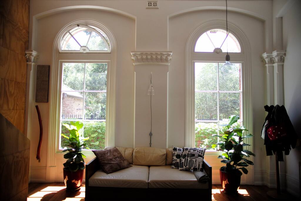 Day bed to die for.