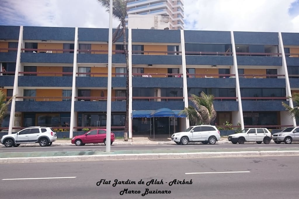 Fachada do Flat Jardim de Alah.