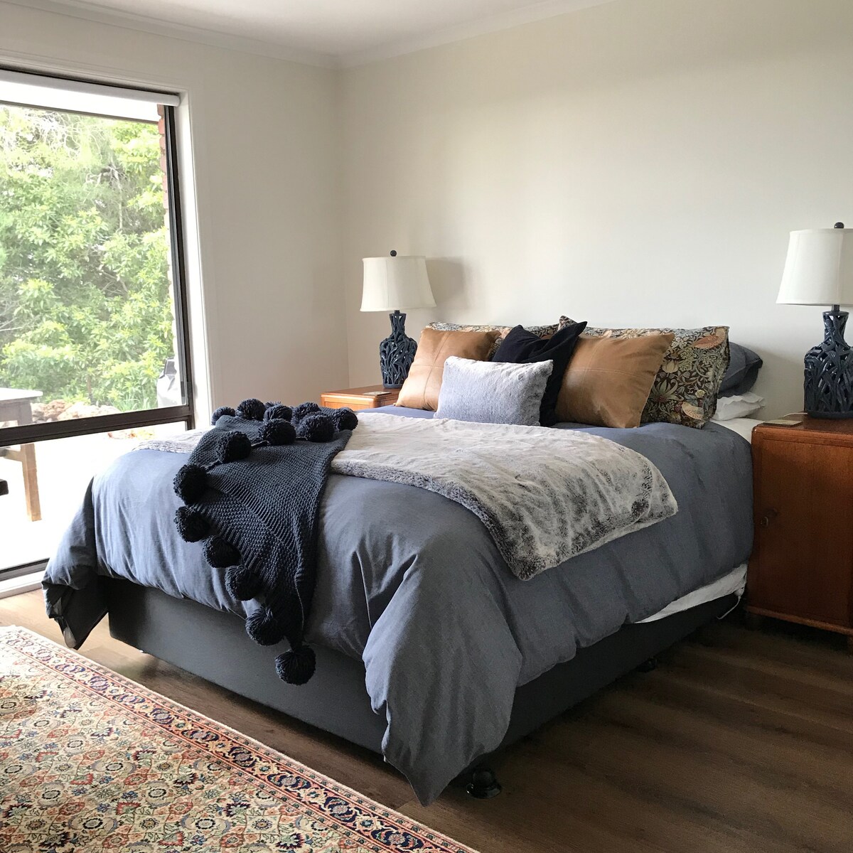 Front bedroom (with ensuite)