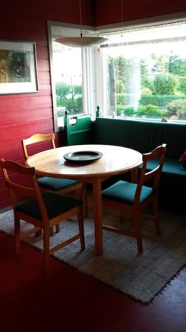 Spiseplass på kjøkken
