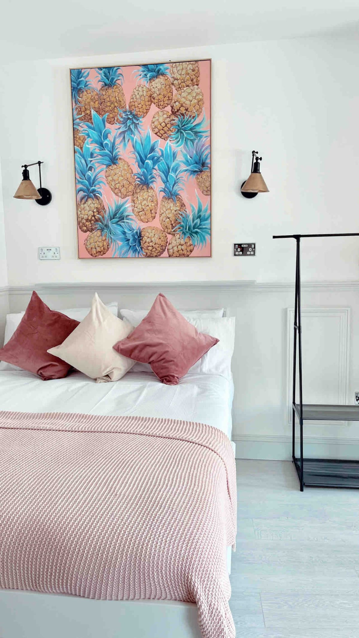 Luxusná manželská posteľ s matracom Simba a posteľnou bielizňou z egyptskej bavlny 