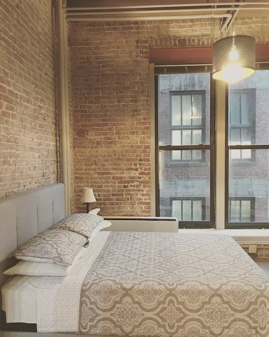Private Bedroom with Queen Size Bed