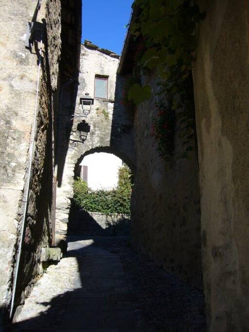 strada di accesso pedonale