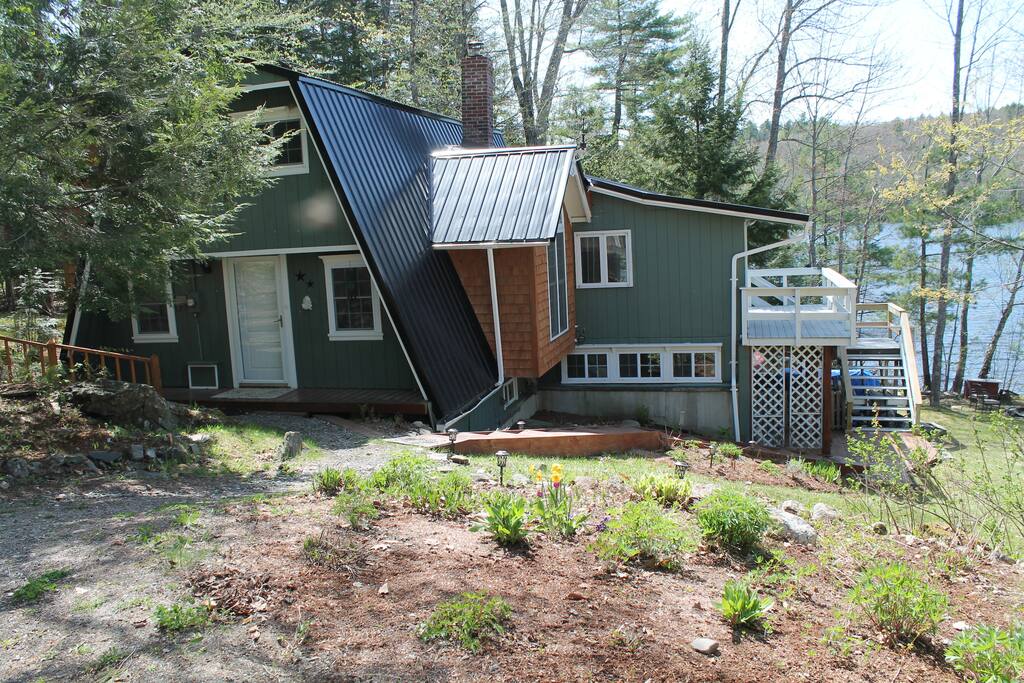 Side view ofthecamp