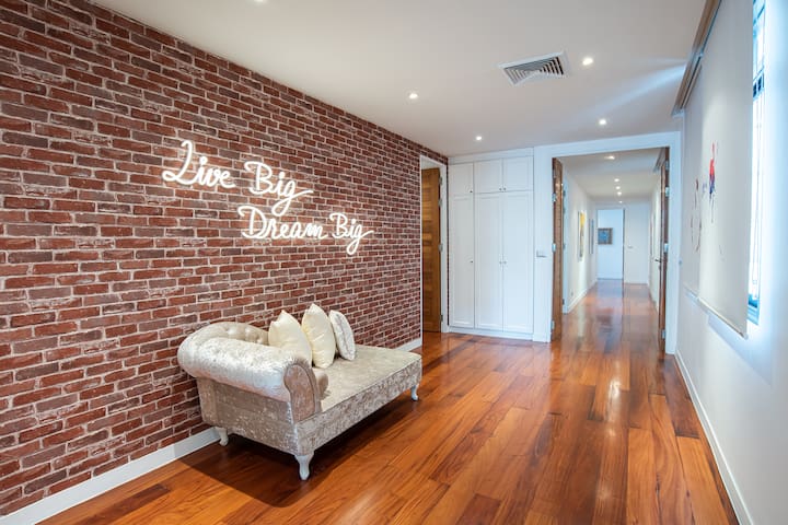 Benviar-Ambassador Suite(550sqm)#6BRoom@Chitlom gallery image 4