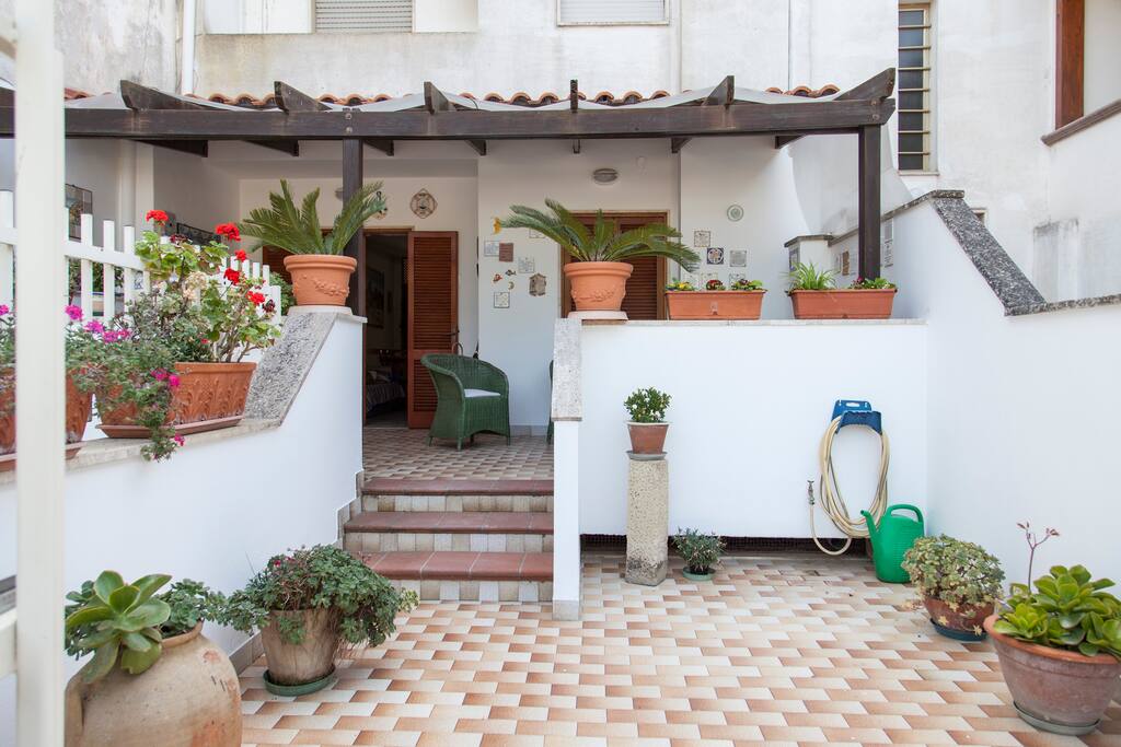 GIARDINO D'INGRESSO