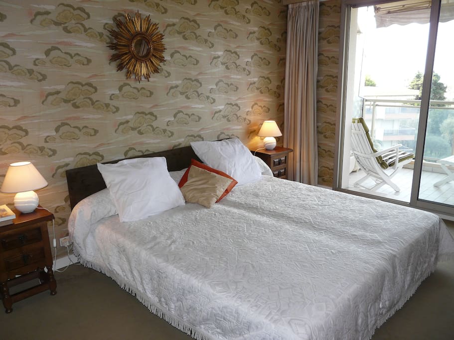 Chambre et terrasse exposée Sud