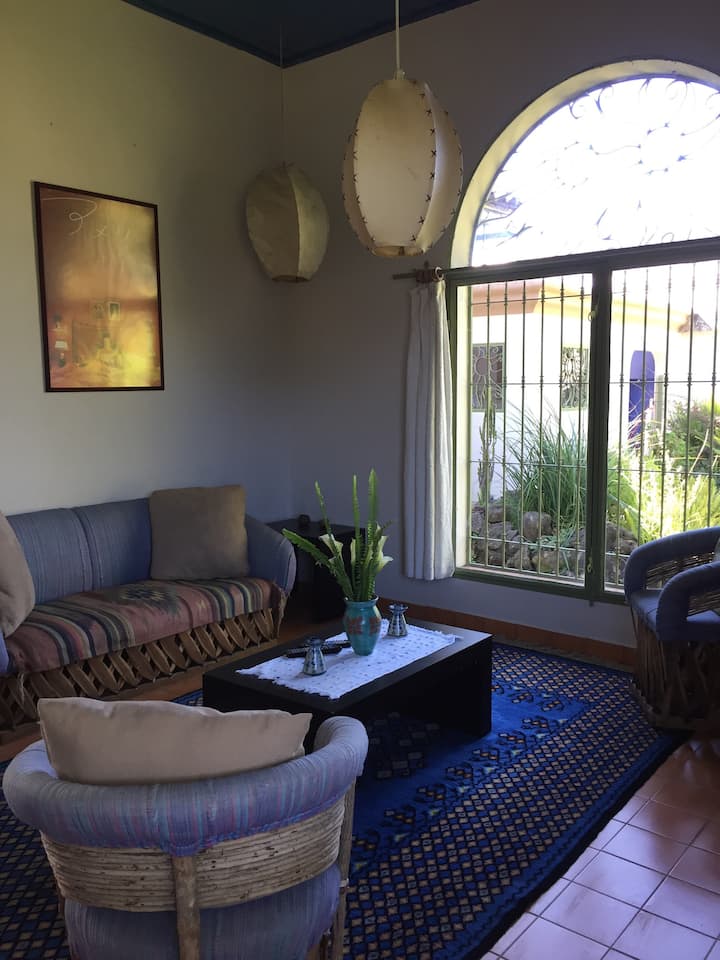 Casa Flora María, Para Retiros, Talleres, Familia - San Cristóbal de las Casas