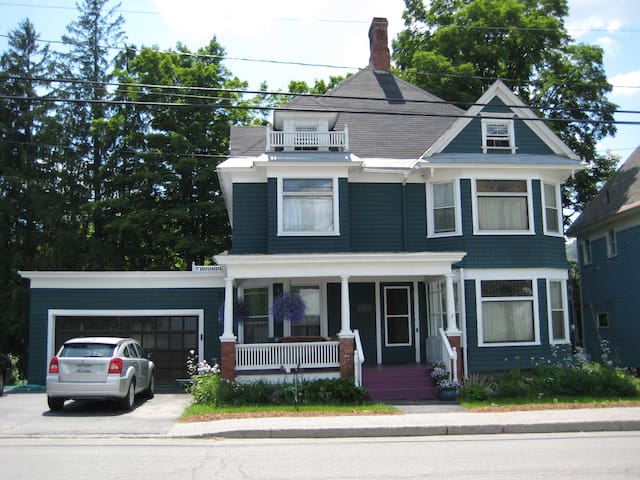 Airbnb East Hardwick Hardwick Vacation Rentals Places To