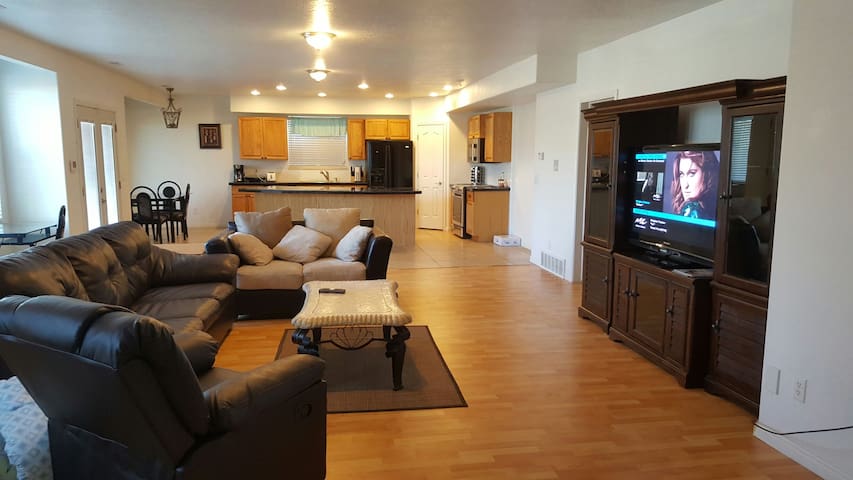 Depot Home Furniture Warehouse - Furniture Stores - 210 Lodestone ... Depot Home Furniture Warehouse - Furniture Stores - 210 Lodestone ...