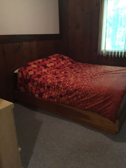 Queen Bed