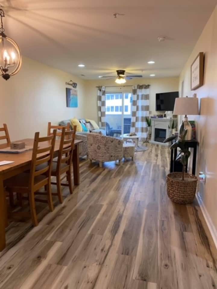 Country Coastal condo THE PALMS REHOBOTH, 2B,2B Apartments for Rent