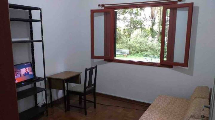 Mini living room - sofa bed x TV with small Chrome ( 22-inch) 