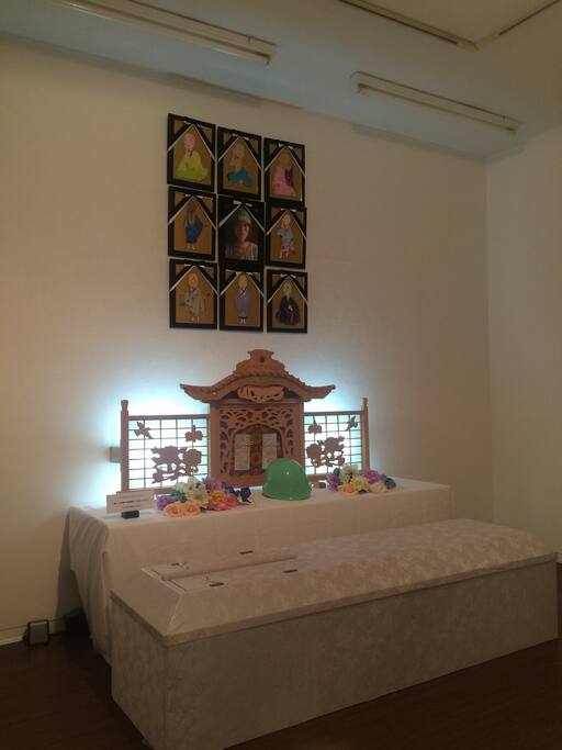 You can stay in the work of installation art performed in gallery of contemporary art