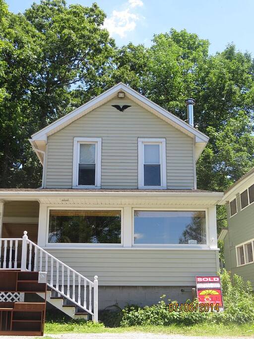 House / Cottage