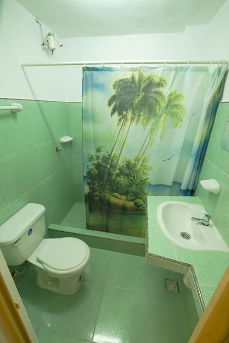 Baño de la habitación 1