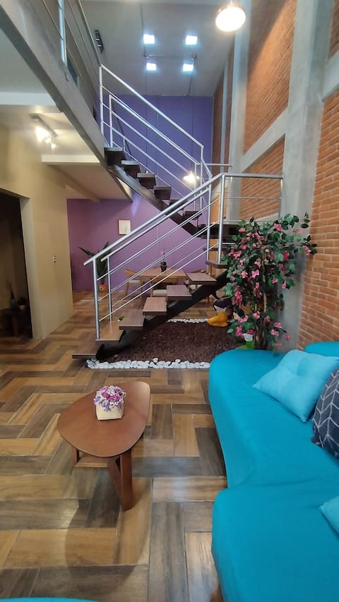 Beautiful and comfortable art space