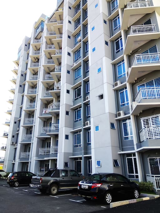 the unit is on ground floor therefore easy access and good for kids or elderly