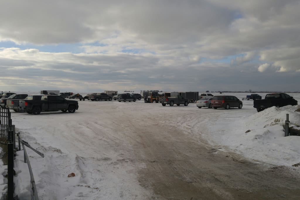 Lake St-Clair winter parking lot