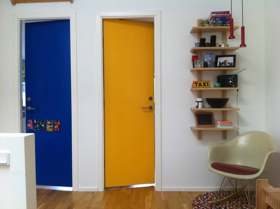 Upstairs area, acces to guest room and childrens room