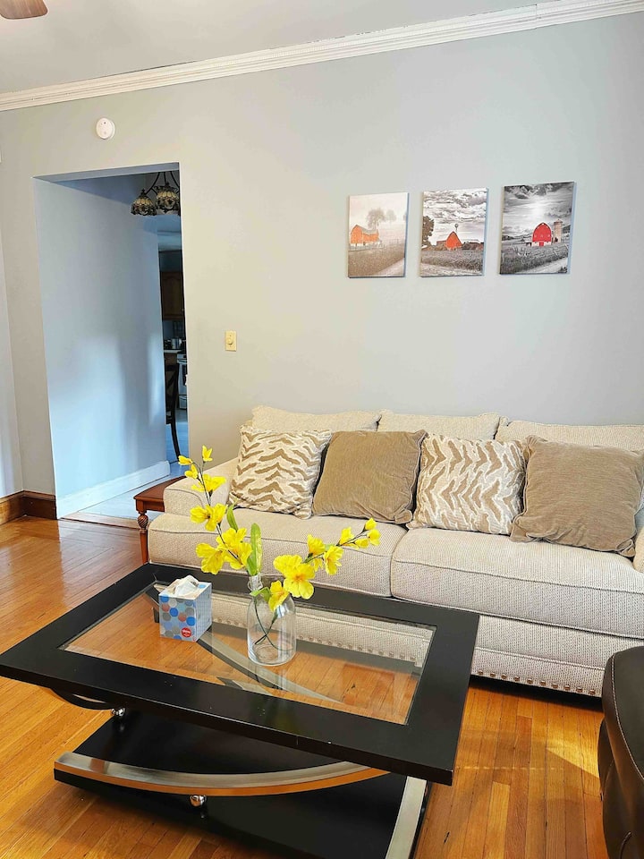 Room W/ Ac, Private Bathroom, Near Public Transit - Boston, MA