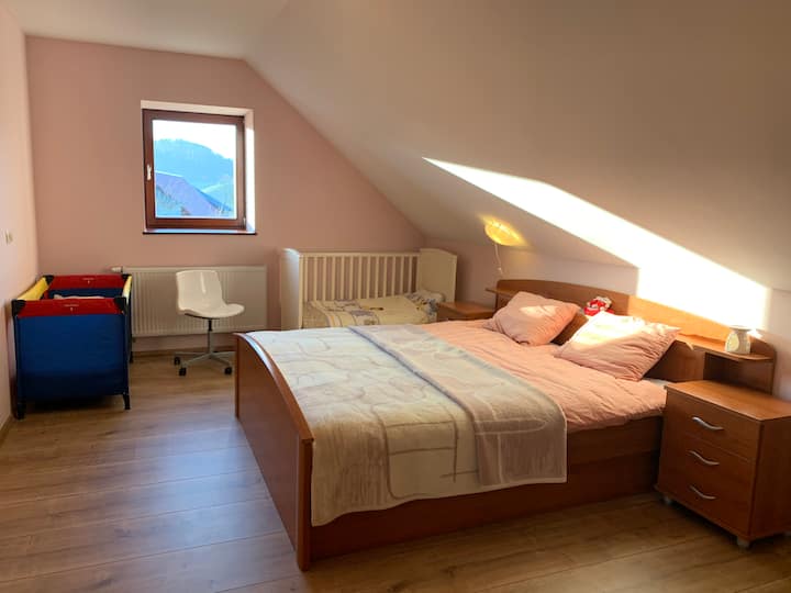 Bedroom 2 with baby cots (up to 3y)