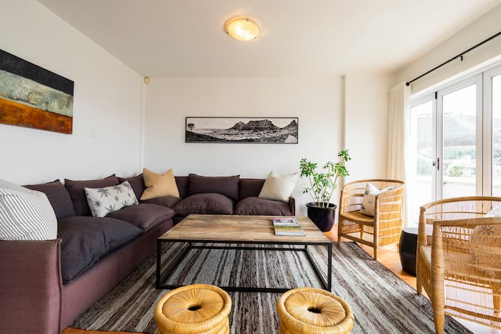 Chic Vibey Kloof Street Apt City Mountain View