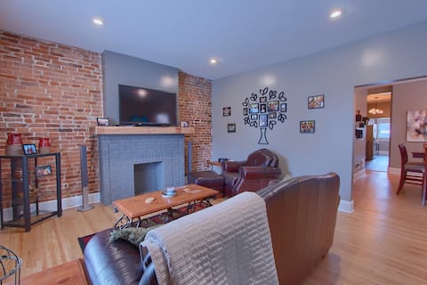 Top performing Airbnb: Livingston Hideaway - Off Street Parking, 3 BR in Livingston Avenue Area