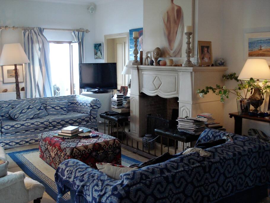 Drawing room and TV , Wi Fi .