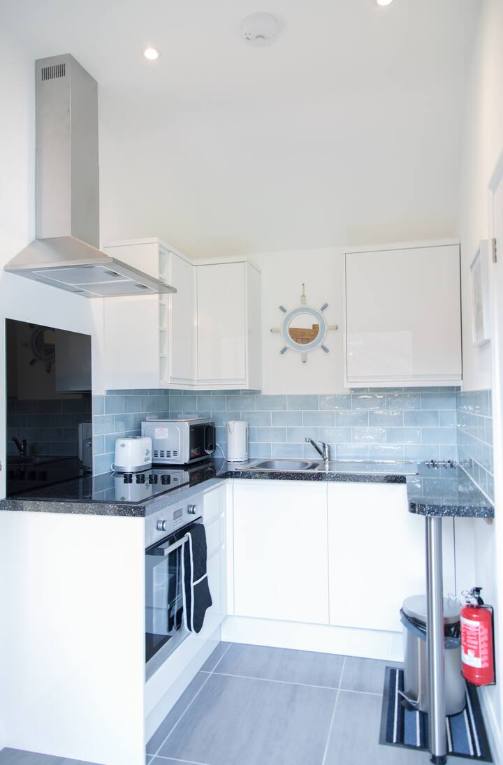 "Cosy Self Contained Bolthole" West Wittering - East Wittering