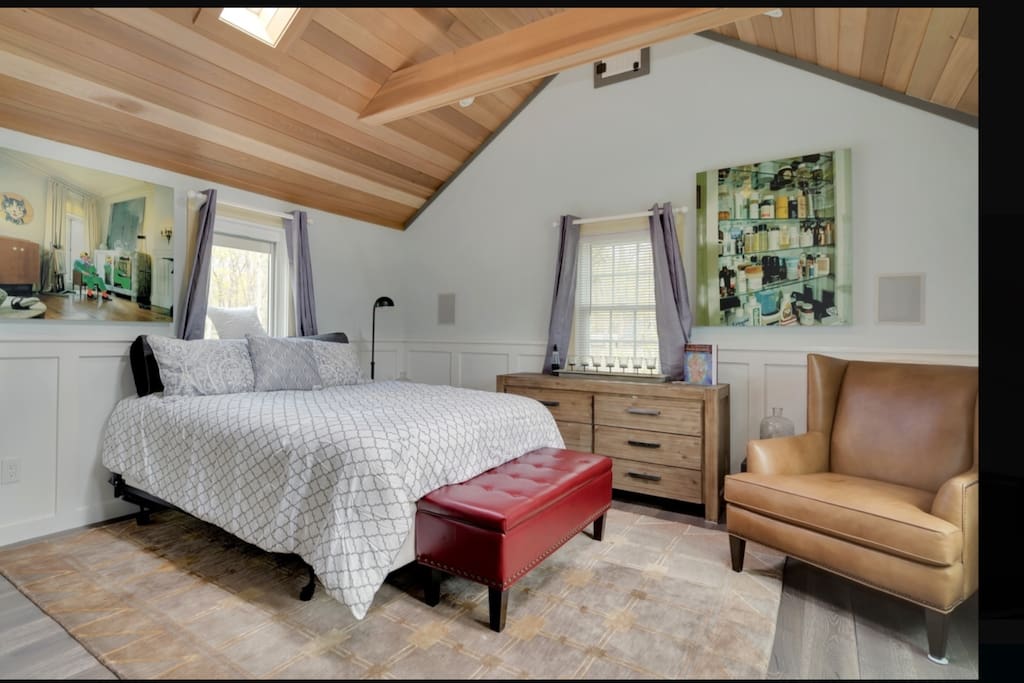 Master Bedroom w/ Surround Sound