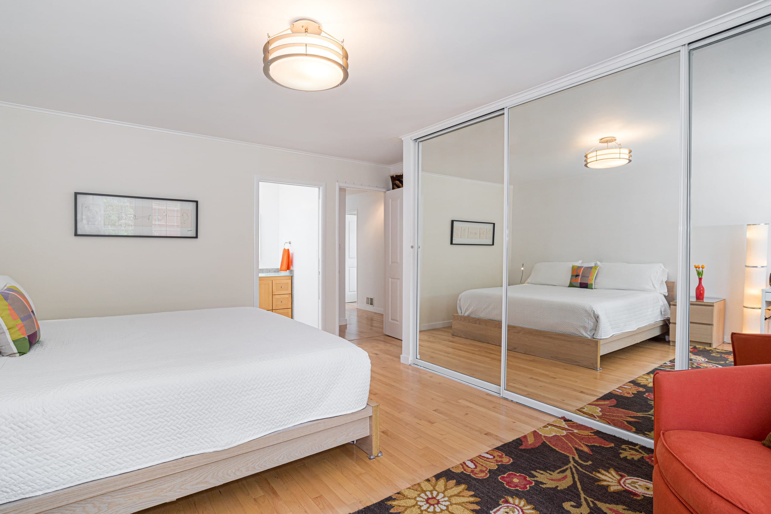 Home in San Francisco · ★5.0 · 2 bedrooms · 2 beds · 2 private baths - Image 28