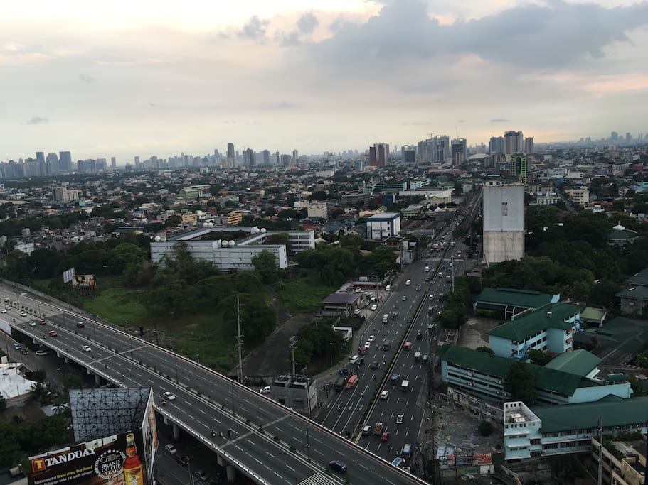 View from the unit window- Ortigas Center, Makati &Araneta Center in Cubao.