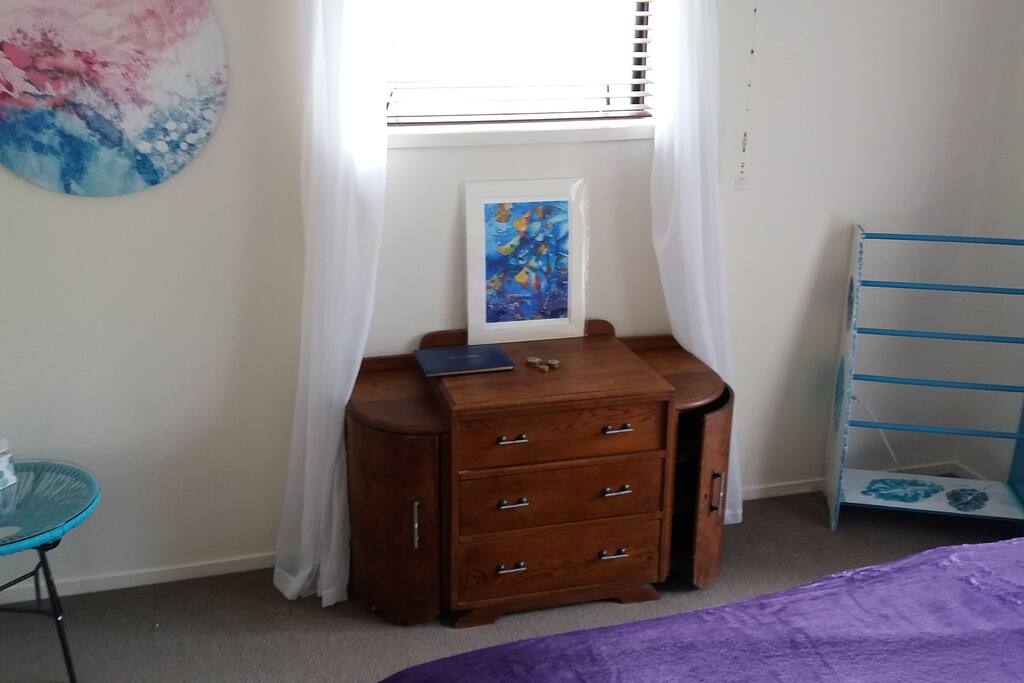 Drawers, wardrobe, shoes and rail rack