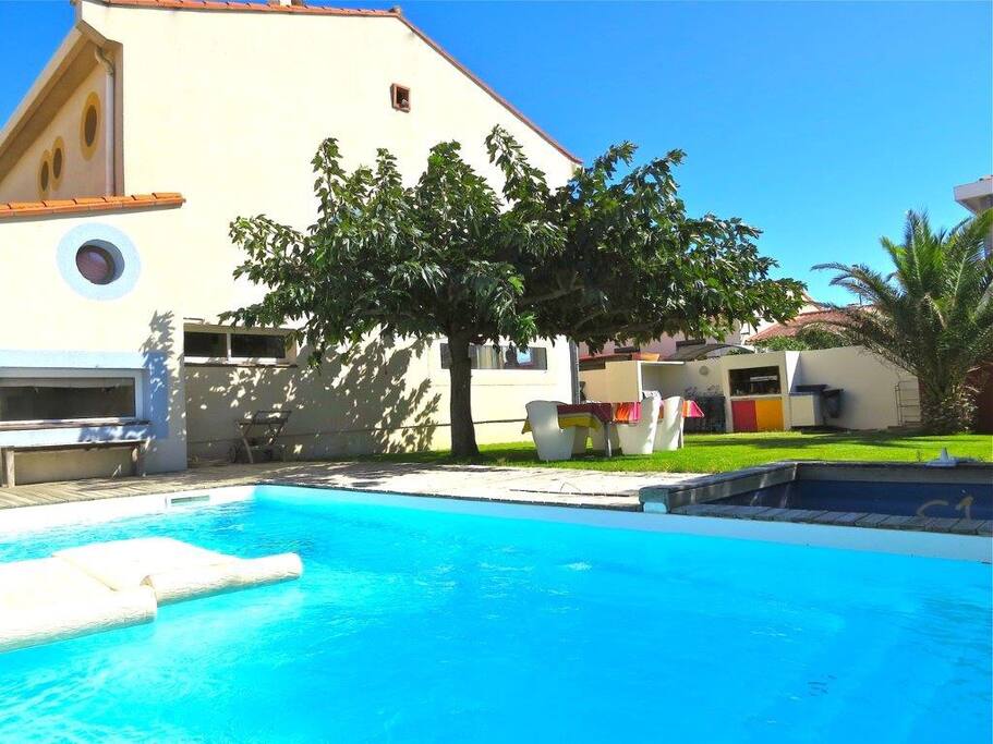 Piscine et jardin