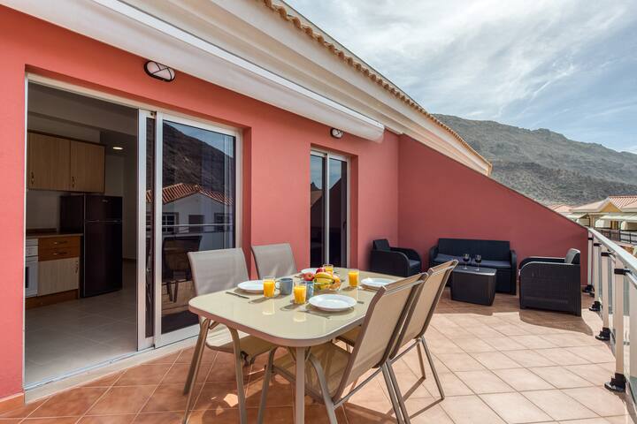 Download Apartament dun dormitori de lloguer a la platja de venecia Desktop Wallpaper