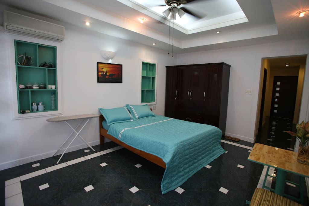 Guest room