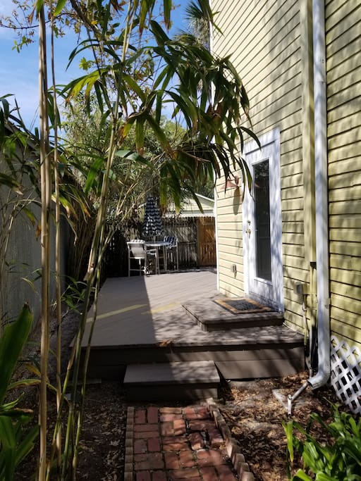 Fenced Courtyard to Apartment