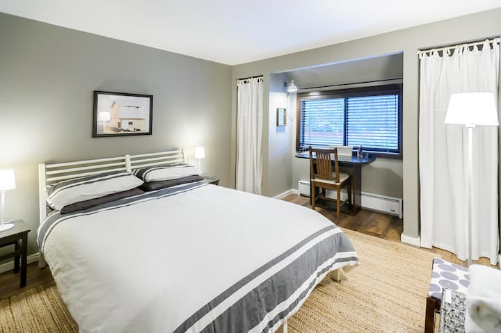 Dormitorio queen en el piso principal